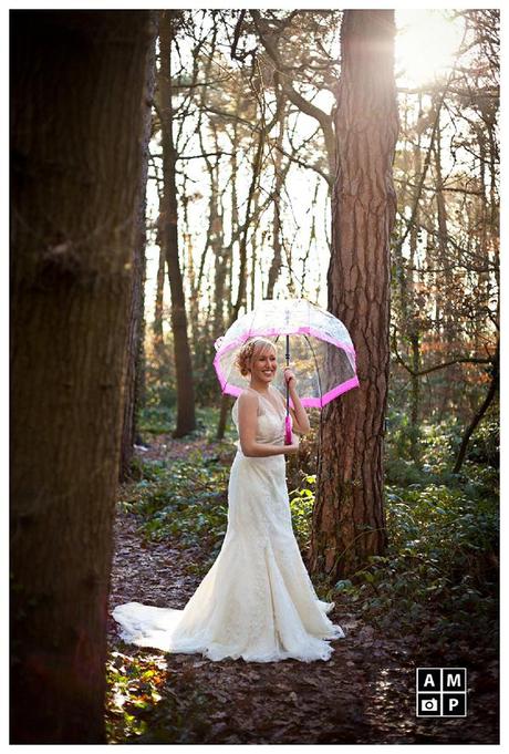 Cherish your wedding dress with a post-wedding shoot!
