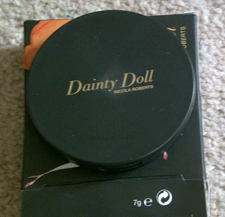 Product Reviews: Blush:Dainty Doll by Nicola Roberts:Dainty Doll by Nicola Roberts Money Talks Blush Review & Swatches