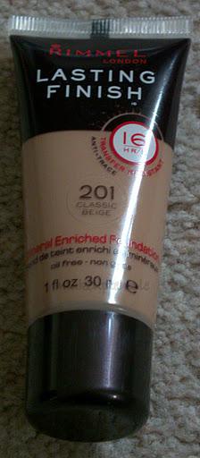 Product Reviews:Foundation:Rimmel:Rimmel Lasting Finish 16 Hour Foundation Swatches