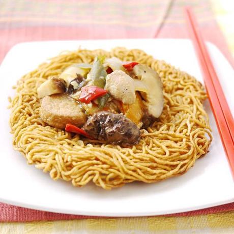 Chinese food: Lor Mai Gai and Ee foo Noodles