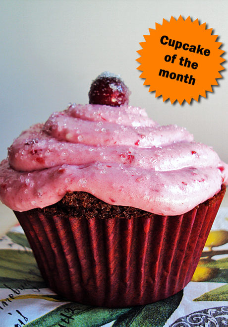November cupcake: chocolate cake with cranberry cream cheese frosting