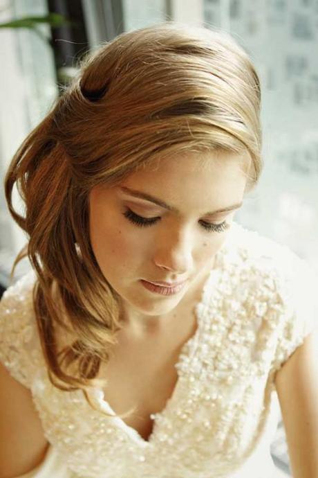 wedding blog photography shoot (7) 60s wedding ideas photos by Kat Hill (7)
