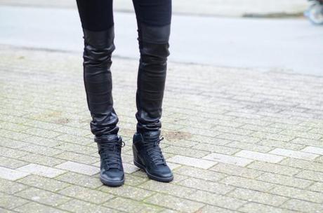 CLUB leather paneled avelon jeans