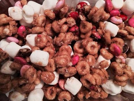Valentine's Day Snack Mix Valentine's Day Snack Mix