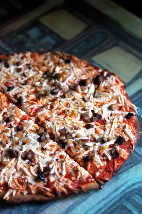 Daiya Mushroom and Roasted Garlic Pizza