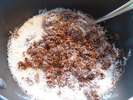 Toasted Chocolate and Coconut Fudge Macaroons (Paleo, Dessert)
