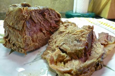Tender Slow Cooker Cross Rib Beef Roast (SCD, GAPS, Paleo)