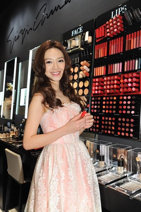 Giorgio Armani Beauty Unveils New Boutique in Central IFC -  Elva Ngai