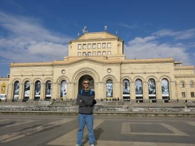 Backpacking in Yerevan, Armenia: Top 5 Things to See and Do jonny blair republic square yerevan