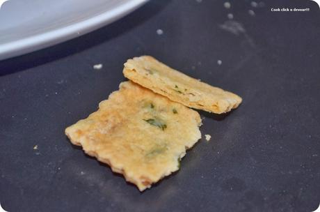 Masala crackers