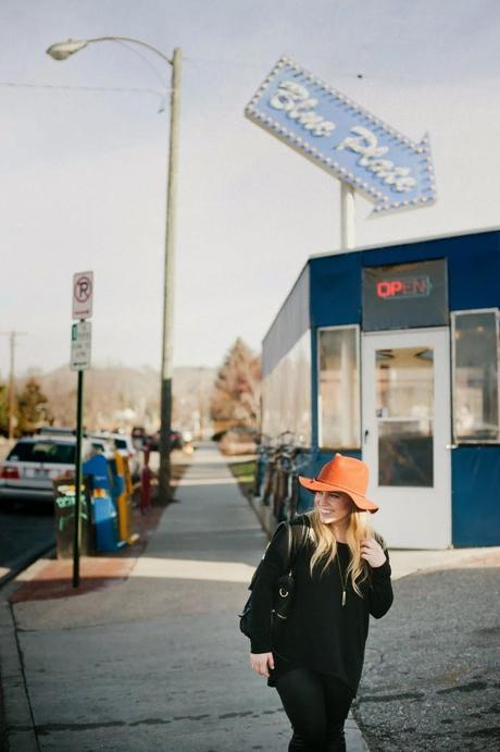 Road Trip With Lulu's pt. 5- Diner Road Trip With Lulu's pt. 5- Diner