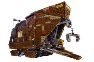 Check out this amazing LEGO Star Wars Sandcrawler