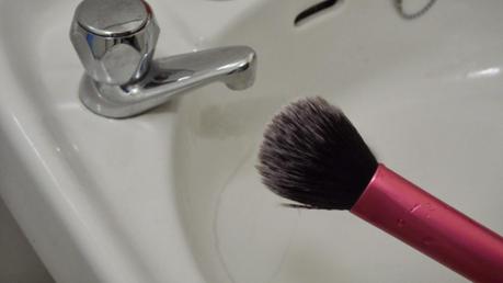 Beautyblender Solid Cleanser. Beautyblender Solid Cleanser.