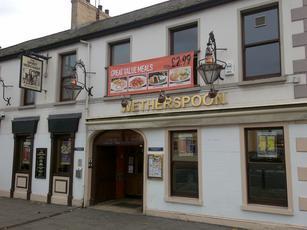 Top 10 Backpackery Things to do in Newtownards, Northern Ireland: The Town Where I was Born! spoons ards