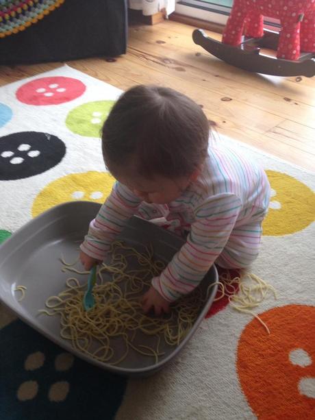 Sensory play: spaghetti play