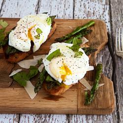 grilled asparagus and poached egg