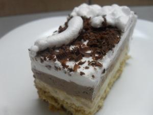 Light Elegance – Birthday Cake with Chocolate Flakes