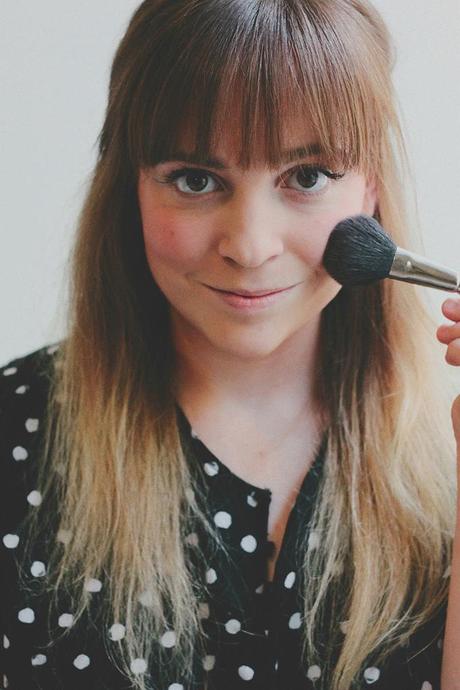 Makeup Looks Of The 40's With Rimmel Makeup Looks Of The 40's With Rimmel