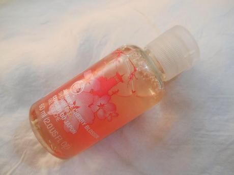 The Body Shop Japanese Cherry Blossom Shower Gel and Body Lotion : Review