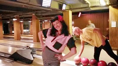 Down in the alley: The Spoolettes go bowling!