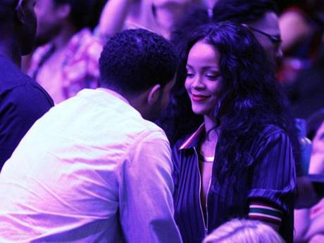 Rihanna Spotted At LA Clippers vs. Oklahoma City Thunder Rihanna Spotted At LA Clippers vs. Oklahoma City Thunder