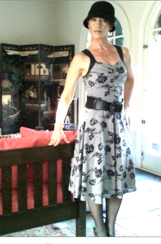 A 60′s Themed Party: Dressing up 60'spartyfulllength