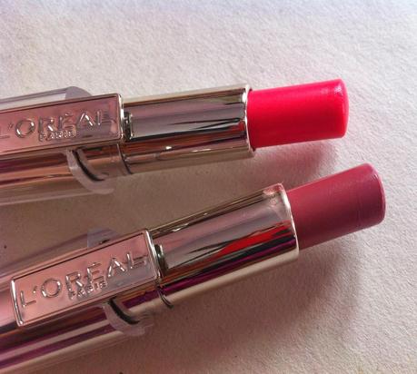 L’Oréal Paris Rouge Caresse Lipsticks Aphrodite Scarlet and Mauve Cherie - Review, Swatches