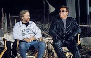 James-Cameron-and-Arnold-Schwarzenegger-on-the-set-of-Terminator-2-Judgment-Day