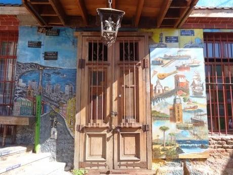City scenes and other images in Valparaiso's murals