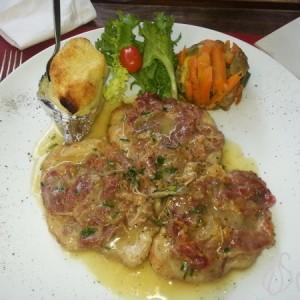 Luigi Cucina Italiana: A Blast from the Seventies in Search of an Identity Luigi_Italian_Restaurant_Achrafieh09