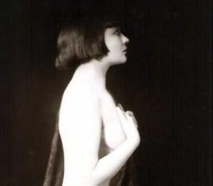 The-first-Bob-hair-cut---1921---Mary-Thurman The-first-Bob-hair-cut---1921---Mary-Thurman