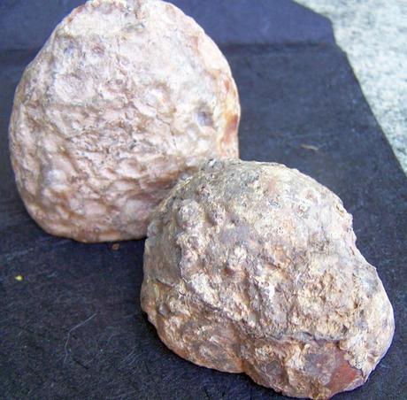 Completely new mineral discovered: Putnisite Completely new mineral discovered: Putnisite