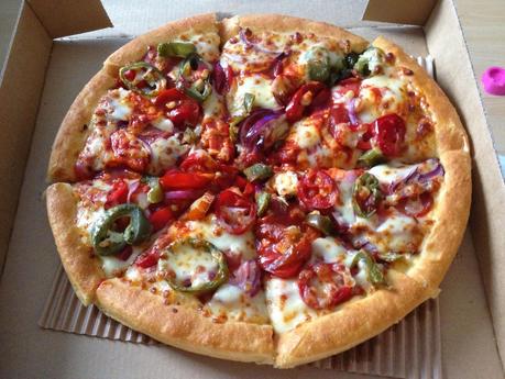 Today's Review: Pizza Hut's X-Tremely Hot Meaty Pizza
