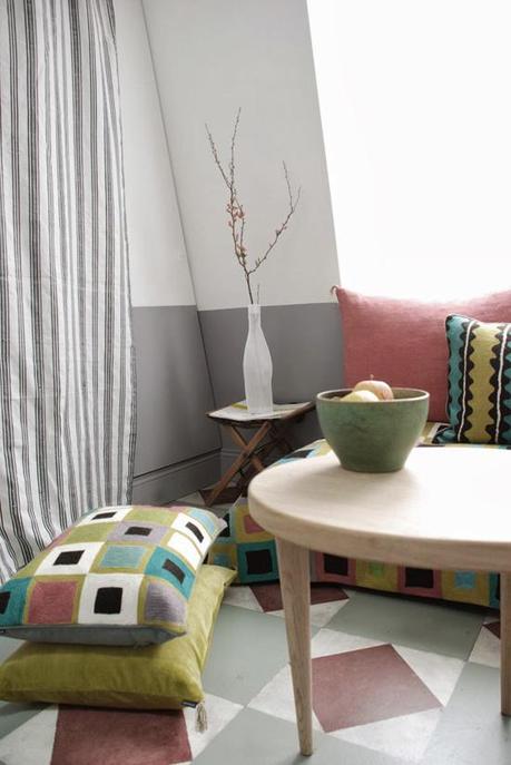 Tiny attic apartment in Paris Tiny attic apartment in Paris by Marianne Evennou
