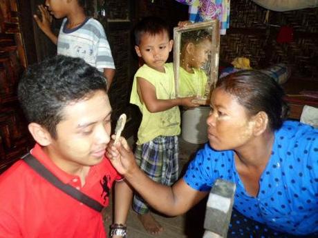 Touch Up like Burmese! CIMG7494