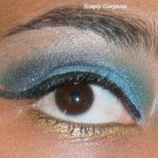 Face Of The Day: Midnight Blue + Green Glitter