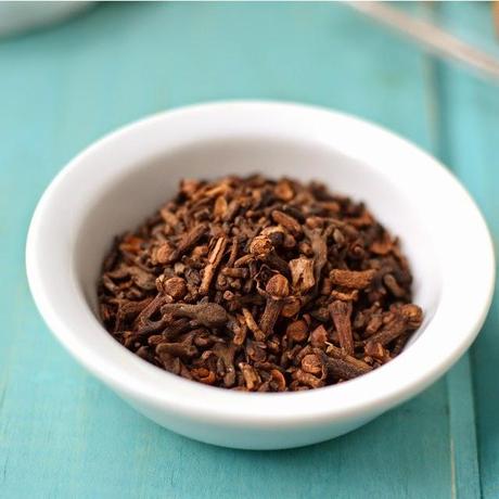 Cloves Cloves