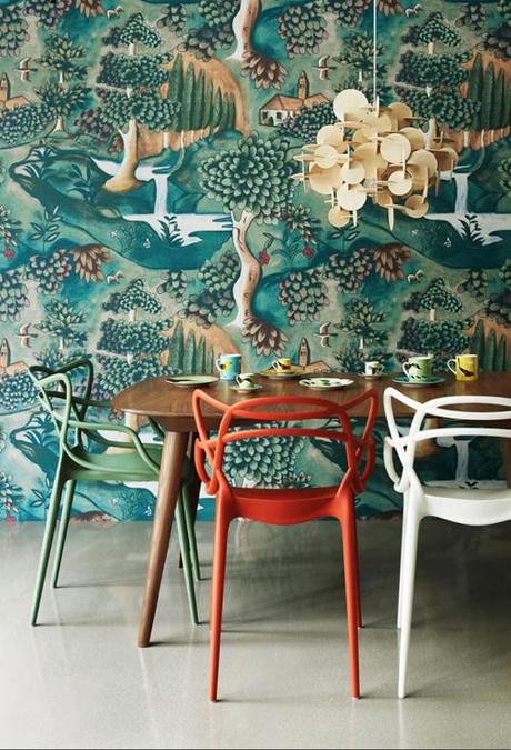 Montage: Same Chair, Different Colors kartell-masters-chair-by philippe-starck