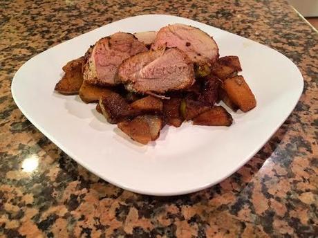 Paprika Rubbed Pork Tenderloin with Caramalized Apples and Onions Paprika Rubbed Pork Tenderloin with Caramalized Apples and Onions