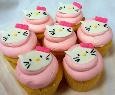 Delicious Cupcakes You Can't Eat!! :( Delicious Cupcakes You Can't Eat!! :(