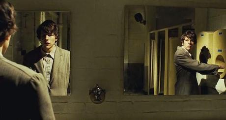 Review: The Double (Richard Ayoade, 2014) Review: The Double (Richard Ayoade, 2014)