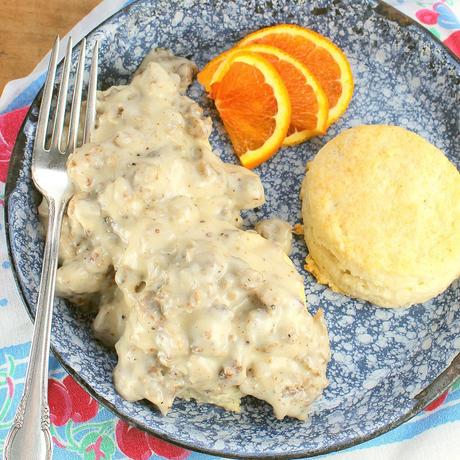 Sausage Gravy and Biscuits Sausage Gravy and Biscuits