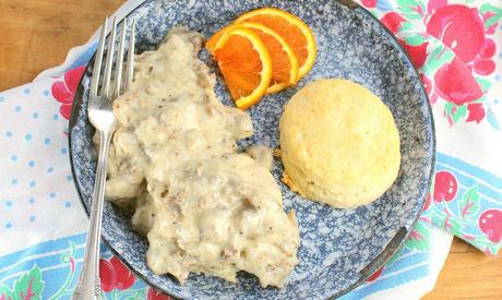 Sausage Gravy and Biscuits Sausage Gravy and Biscuits