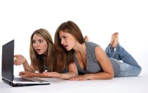 Purging Facebook Friends: Psychological Warfare At Its Finest Like, did Melissa just seriously unfriend us?
