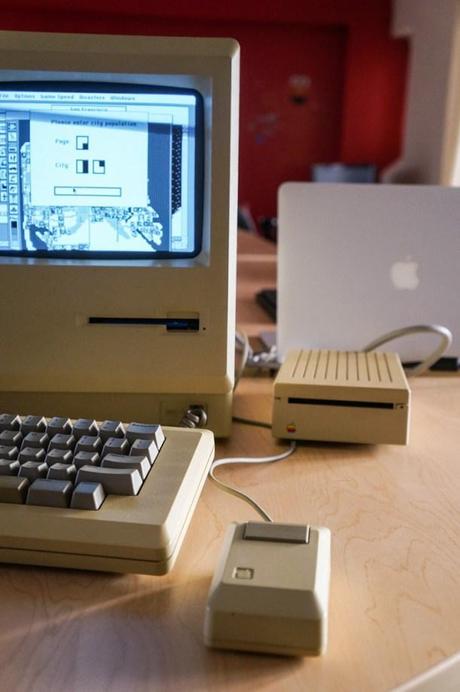 Happy 30th Birthday, Macintosh! Macintosh1984_1