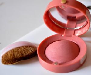 BOURJOIS BLUSH 15 ROSE ECLAT REVIEW AND SWATCH bourjois blush 15 rose eclat review and swatches-001