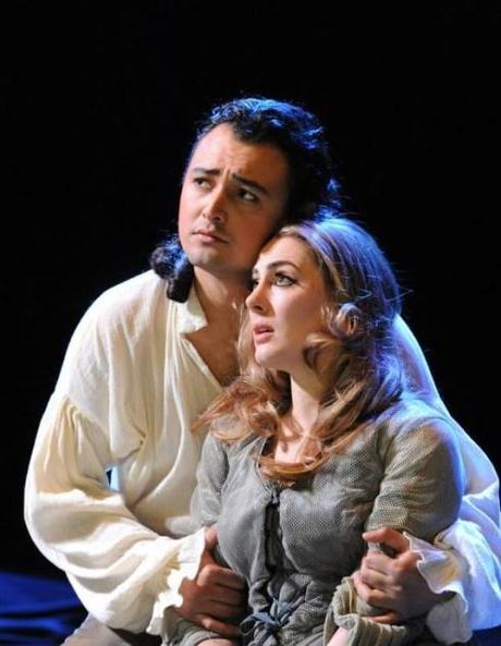 Diego Silva as Des Grieux and Sydney Mancasola as Manon in the final act . Photo credit Paul Sirochman