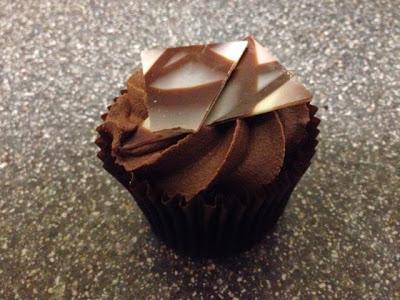 Today's Review: Tesco Chocolate Fudge Cupcakes Today's Review: Tesco Chocolate Fudge Cupcakes