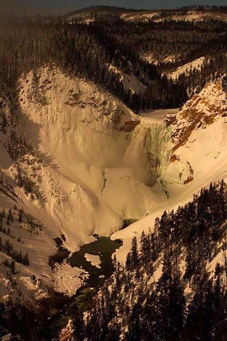 YELLOWSTONE IN WINTER: Part 1, Guest Post by Owen Floody