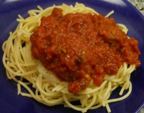 Super Easy, Super YUMMY Garlic Alfredo Sauce! Here are the meatballs on top of the Alfredo.